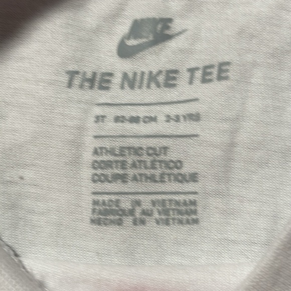 Nike Toddler Boys White Tee, EUC (Looks New), Size 3T - Picture 3 of 8